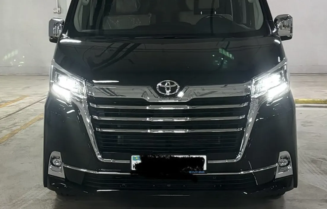 Toyota Hiace 2025