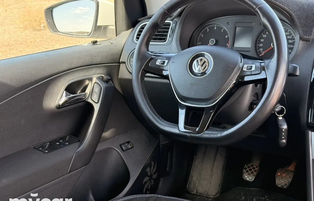 Volkswagen Polo 2015