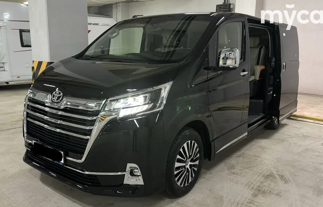 Toyota Hiace 2025