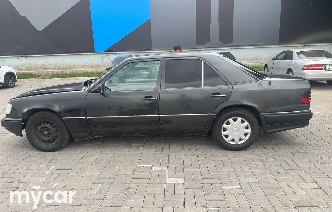 Mercedes-Benz E-Класс 1995