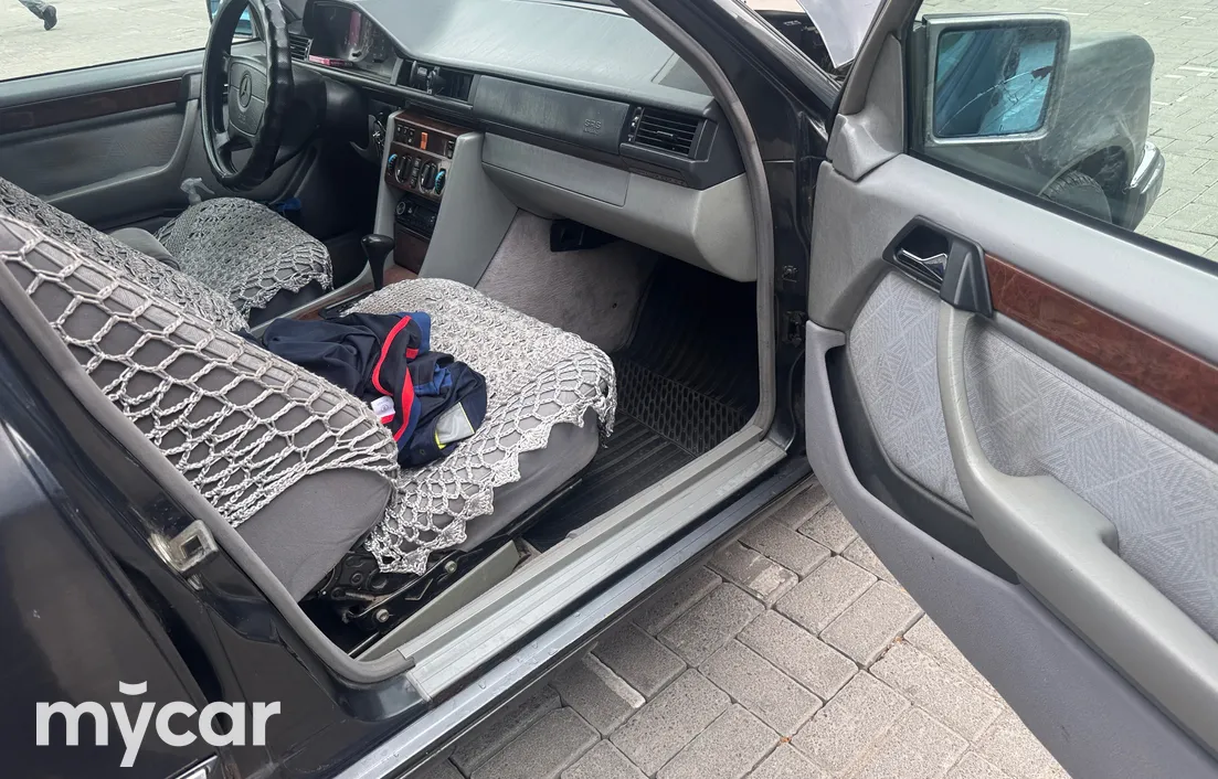 Mercedes-Benz E-Класс 1995