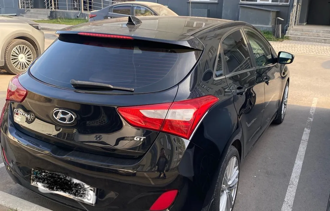 Hyundai Elantra 2013