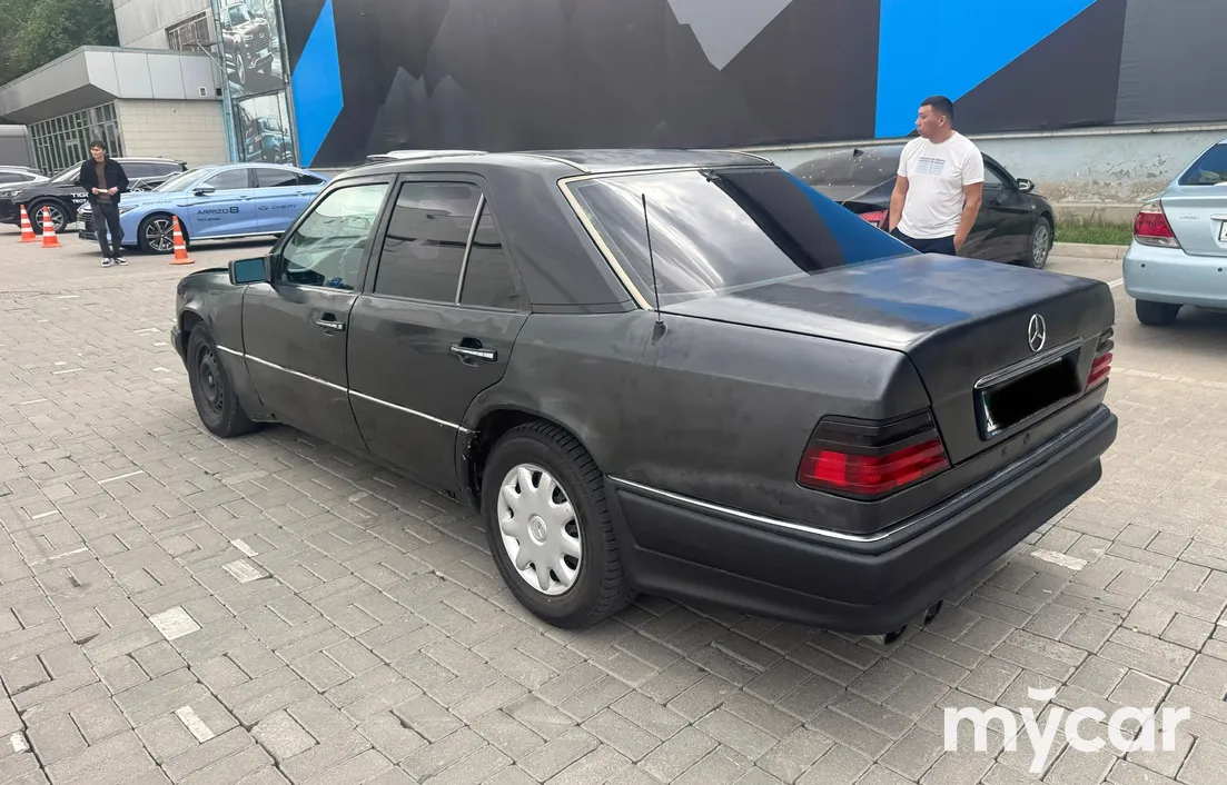 Mercedes-Benz E-Класс 1995