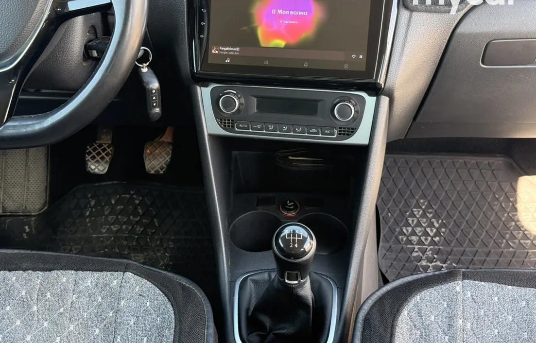 Volkswagen Polo 2015