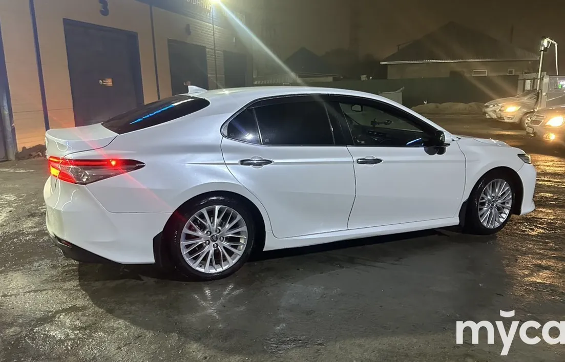 Toyota Camry 2018