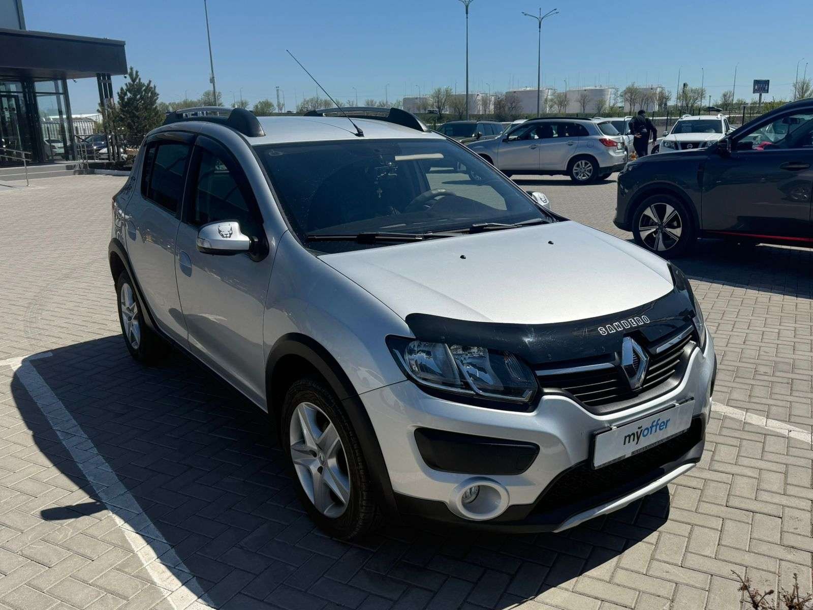 Renault Sandero 2015