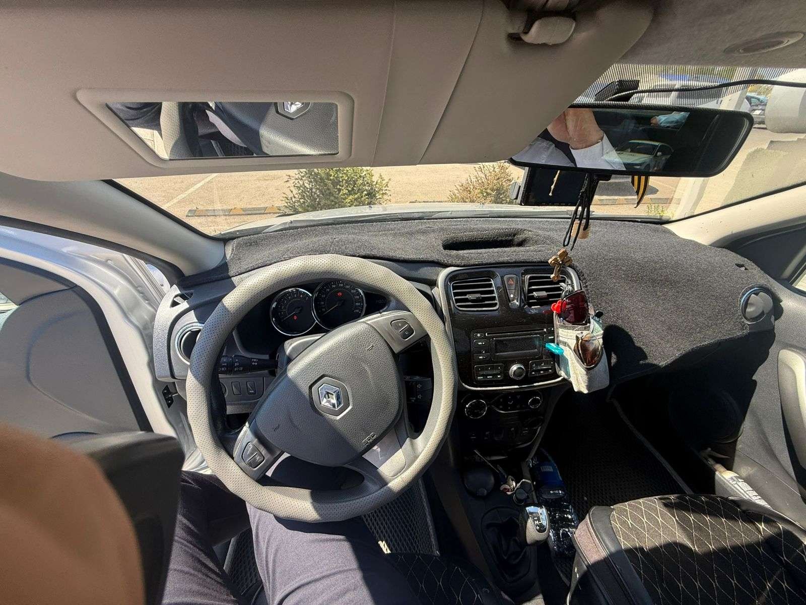 Renault Sandero 2015