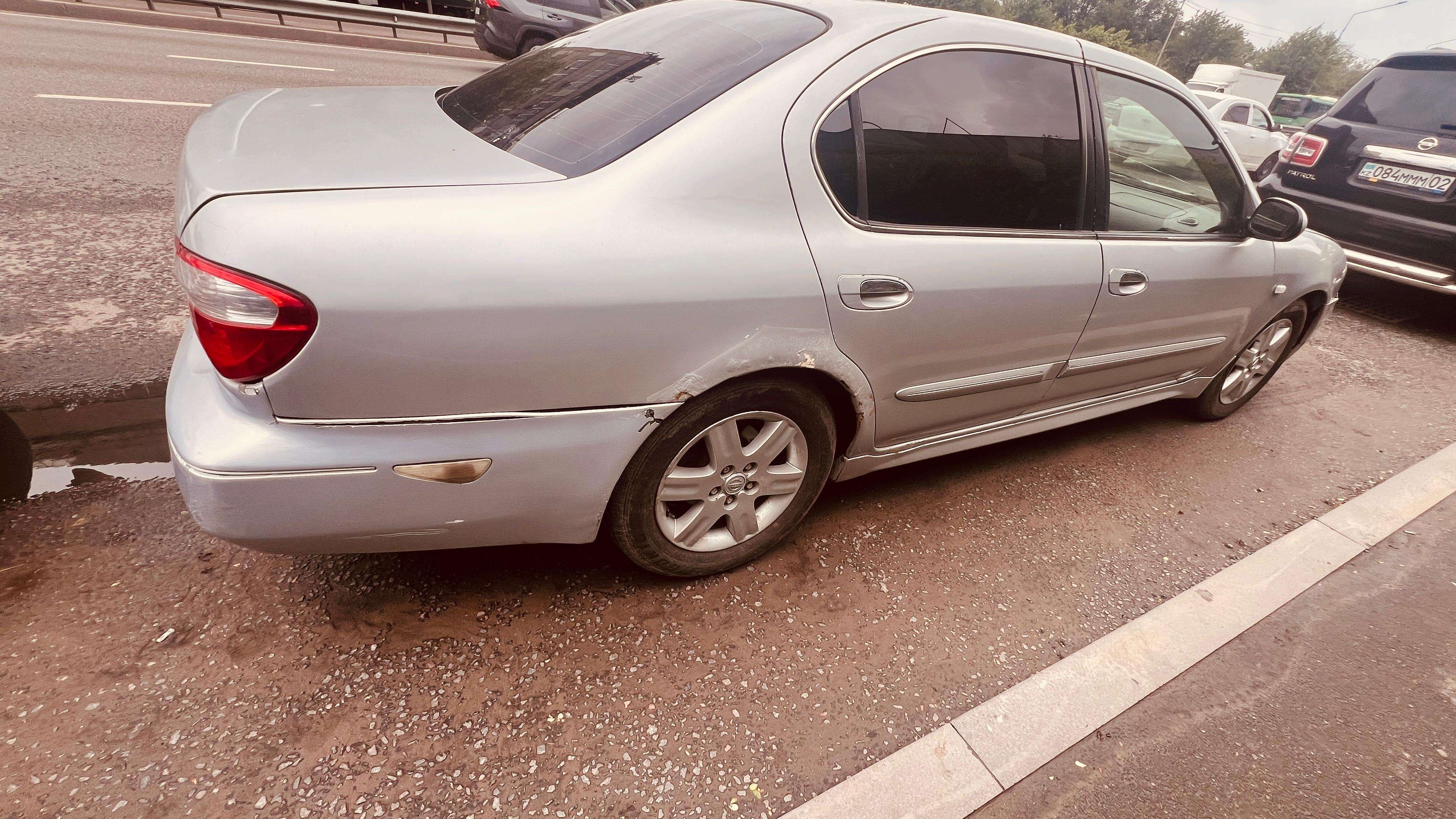 Nissan Maxima 2000