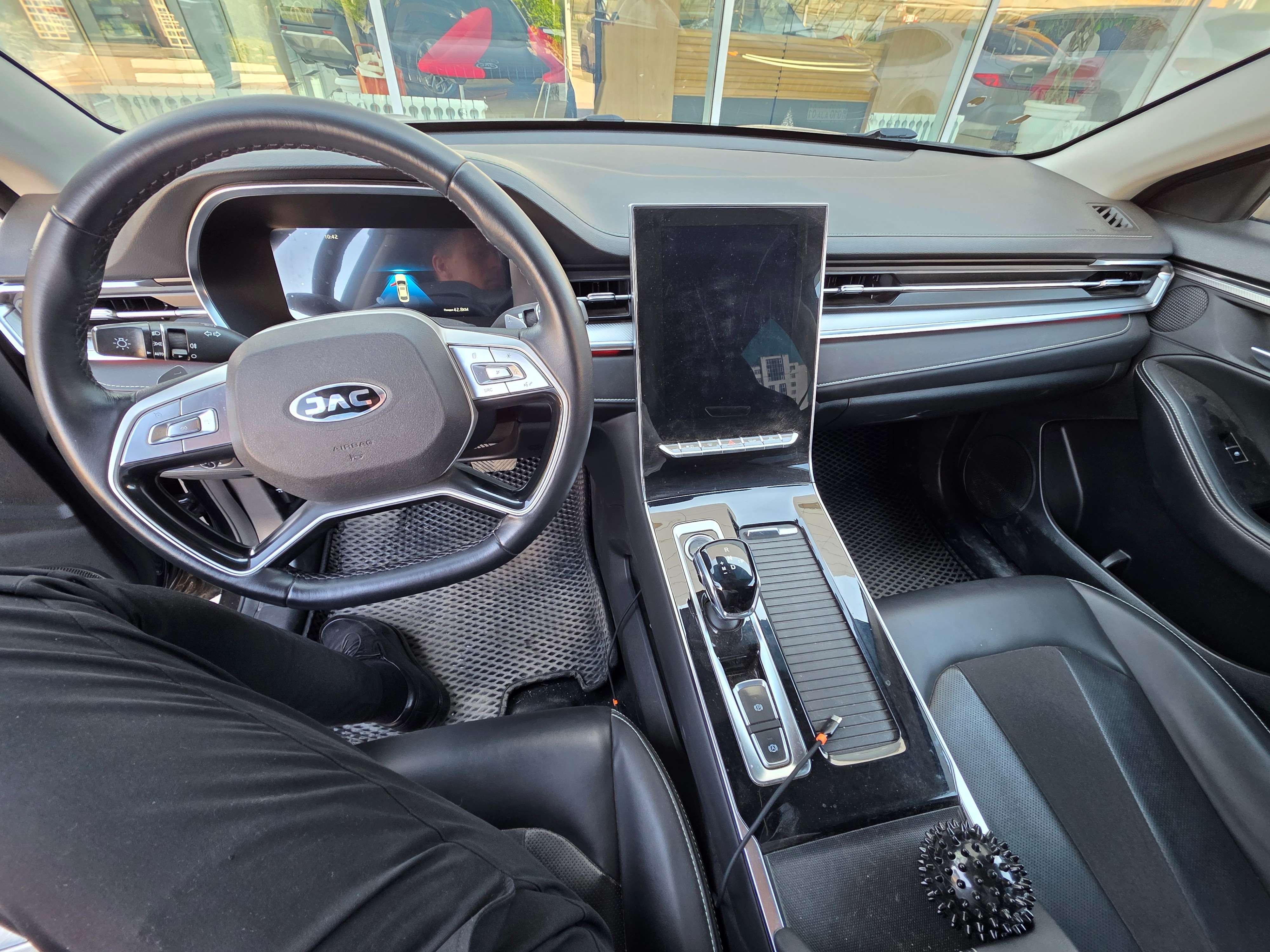 JAC J7 Plus 2024