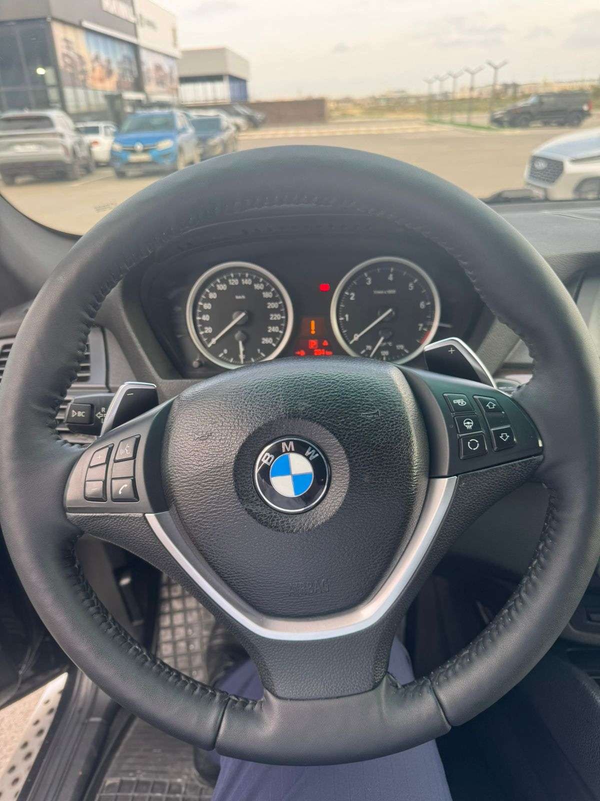 BMW X6 2012