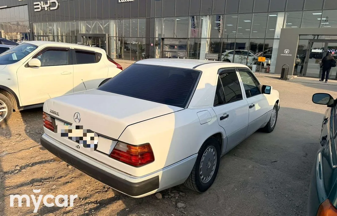 Mercedes-Benz E-Класс 1991