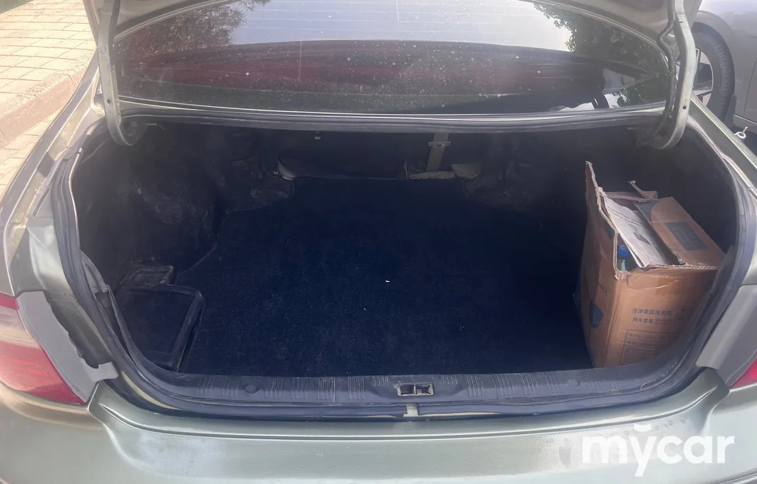 Nissan Maxima 2000