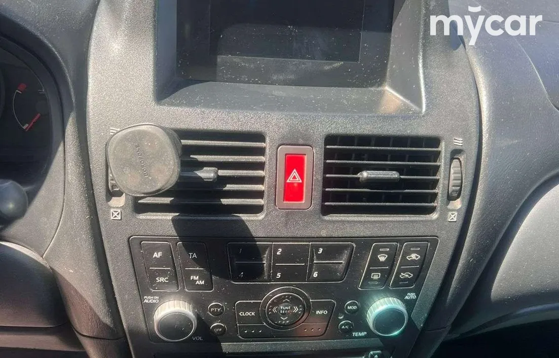 Nissan Almera 2005