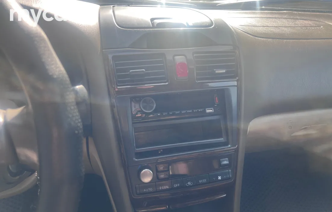 Nissan Maxima 2000
