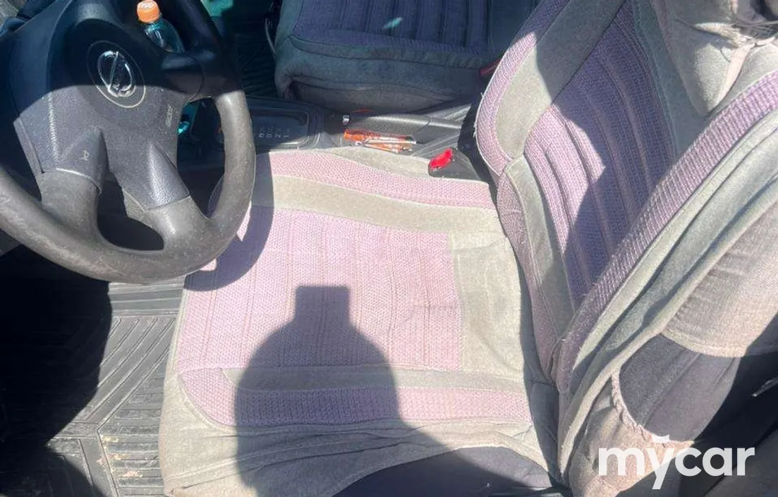 Nissan Almera 2005
