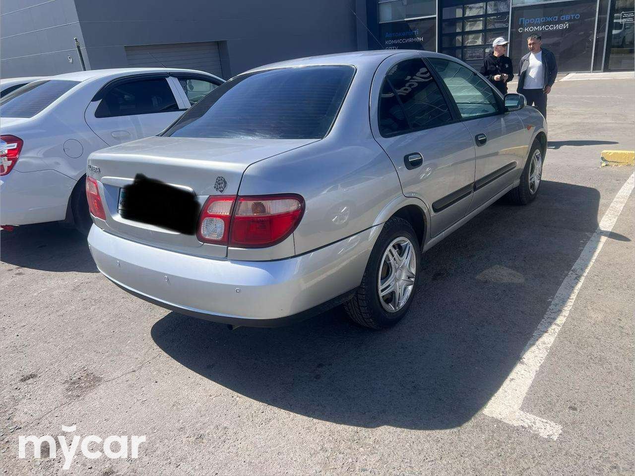 Nissan Almera 2005