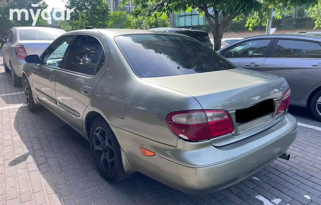 Nissan Maxima 2000