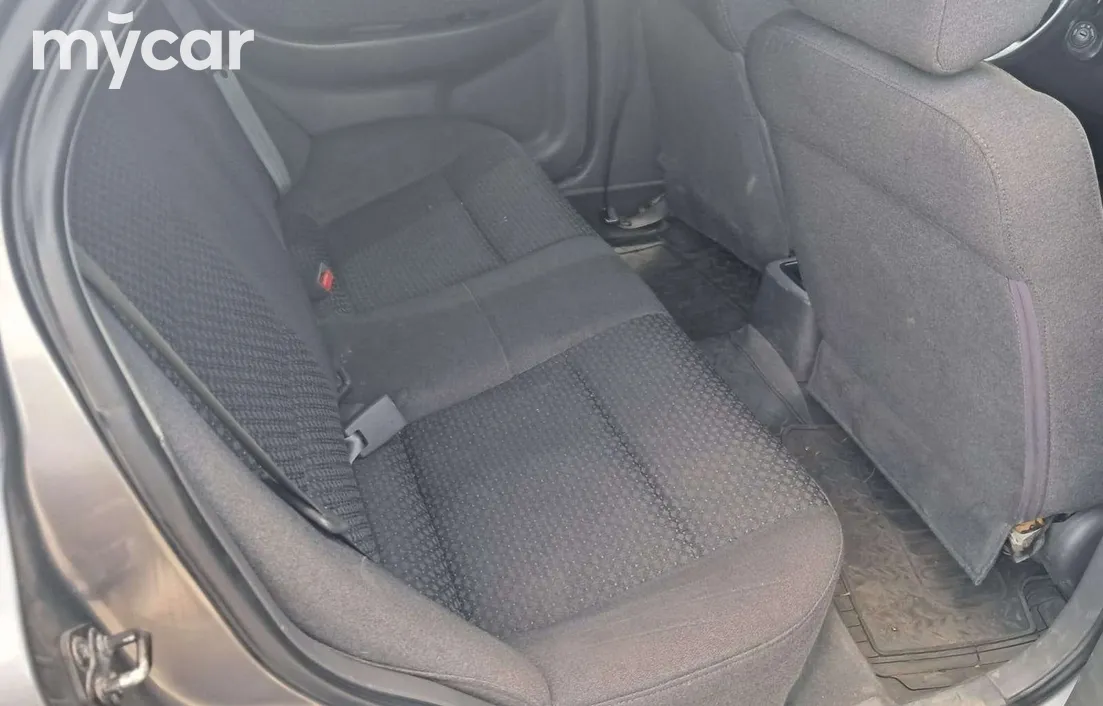 Kia Shuma 2003