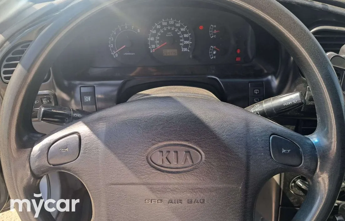 Kia Shuma 2003