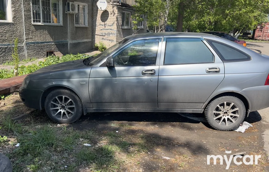 LADA Priora 2012