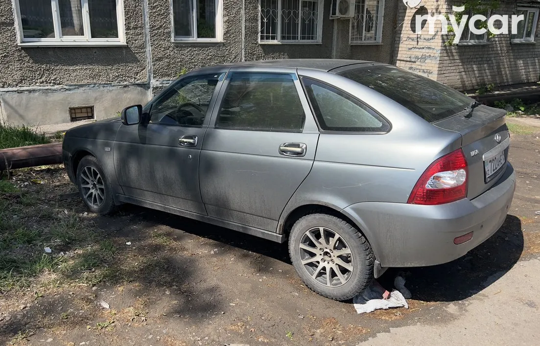 LADA Priora 2012