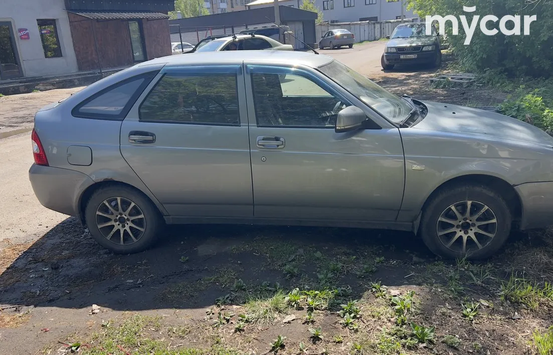 LADA Priora 2012