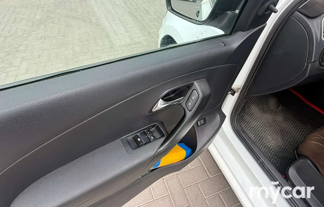 Volkswagen Polo 2015