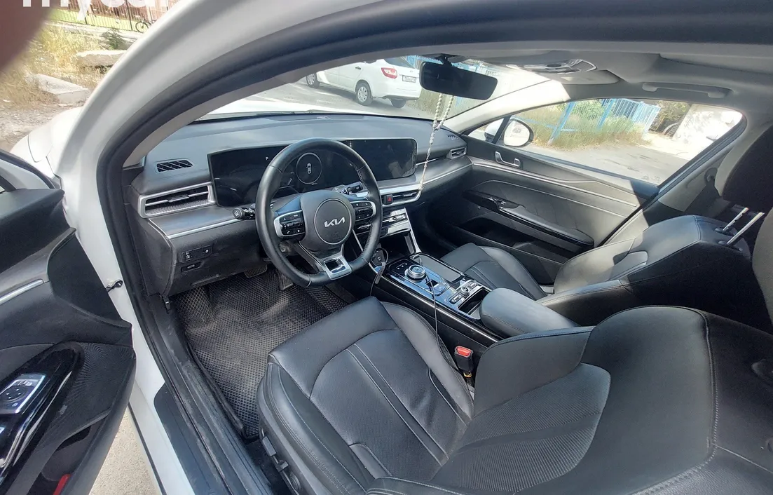 Kia K5 2025