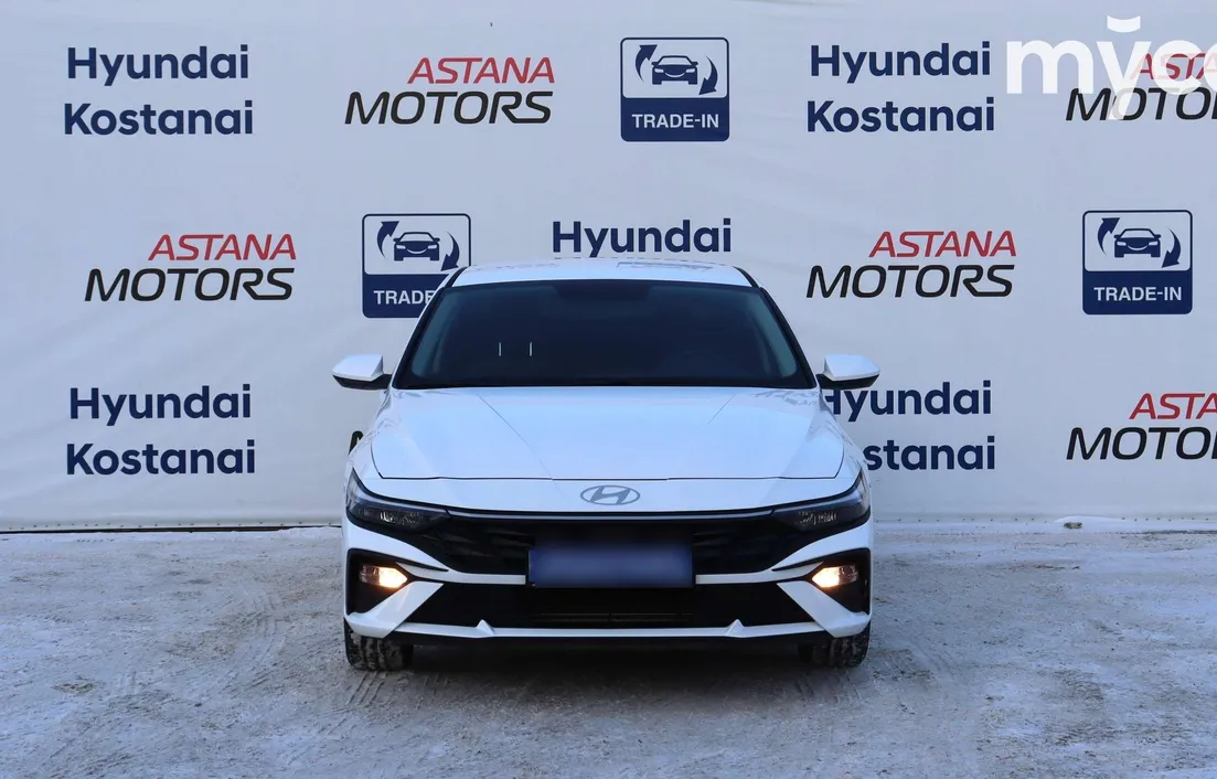 Hyundai Elantra 2024