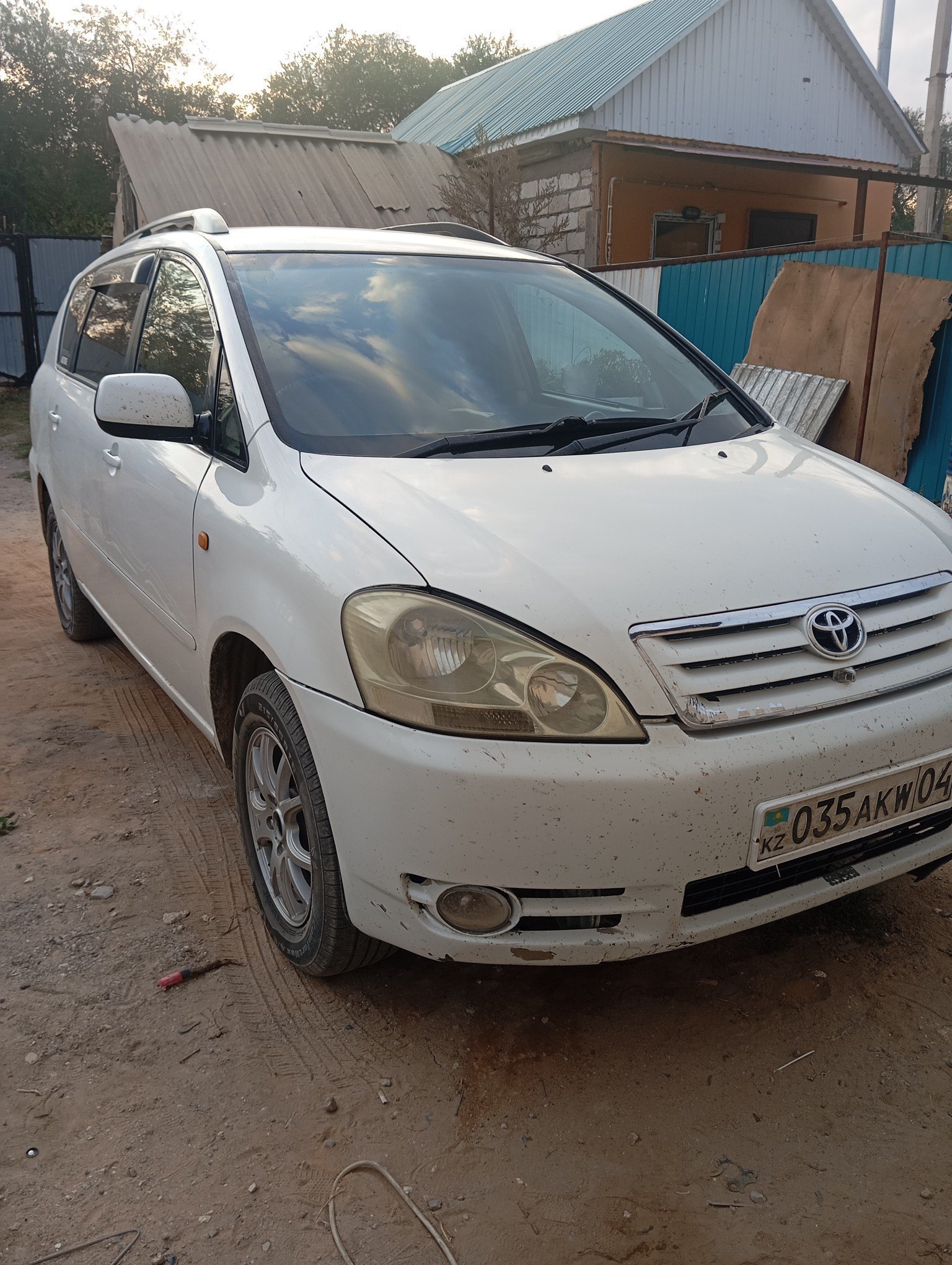 Toyota Ipsum 2001