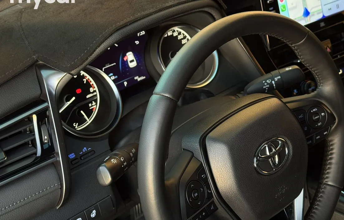 Toyota Camry 2024