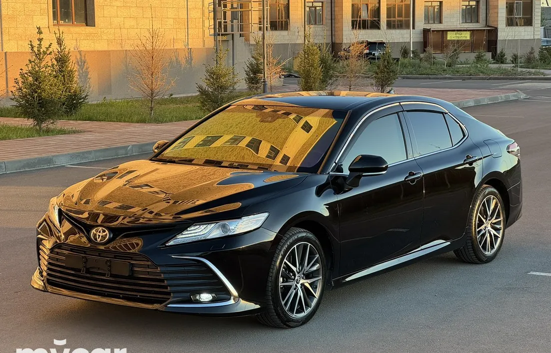Toyota Camry 2024