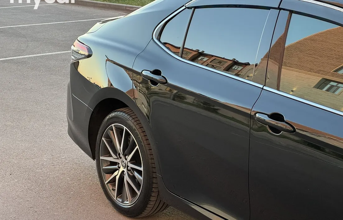 Toyota Camry 2024
