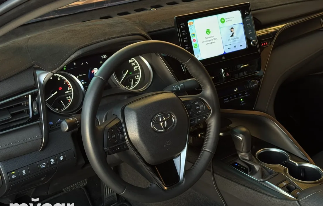 Toyota Camry 2024