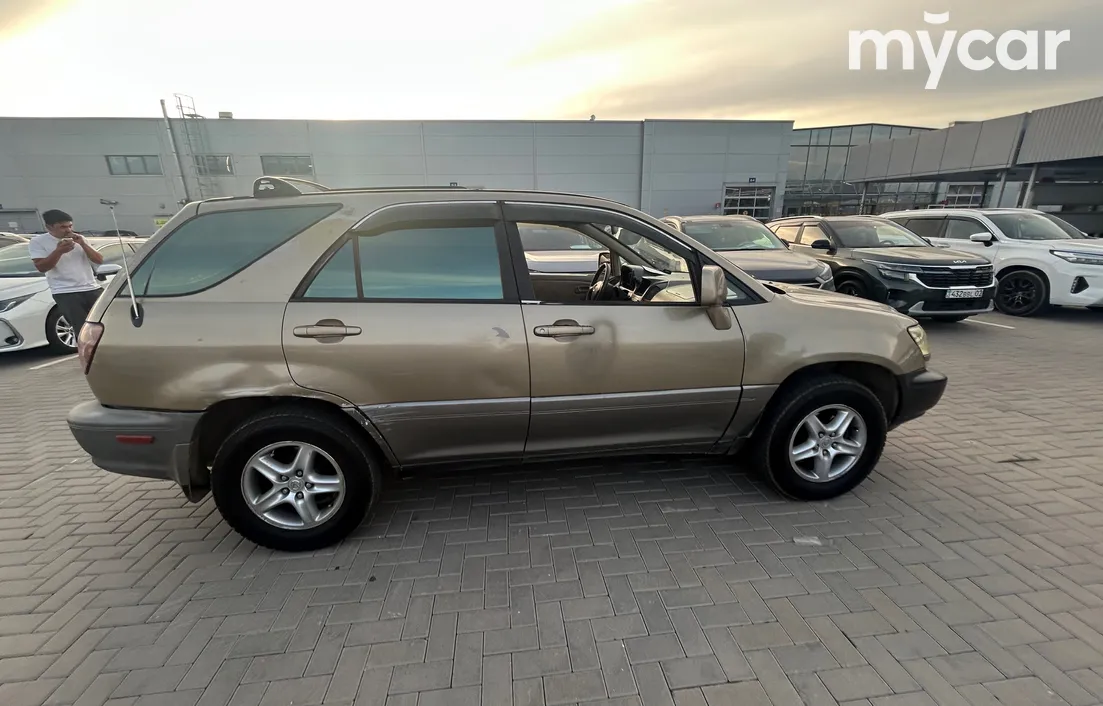 Lexus RX 1998