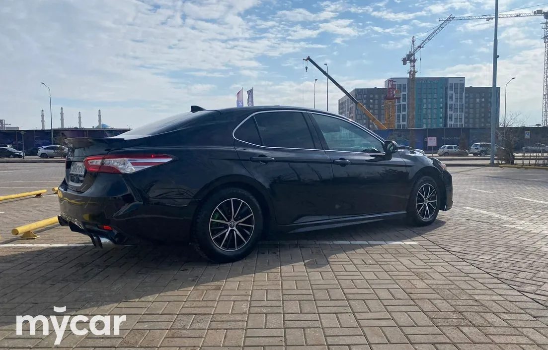 Toyota Camry 2020