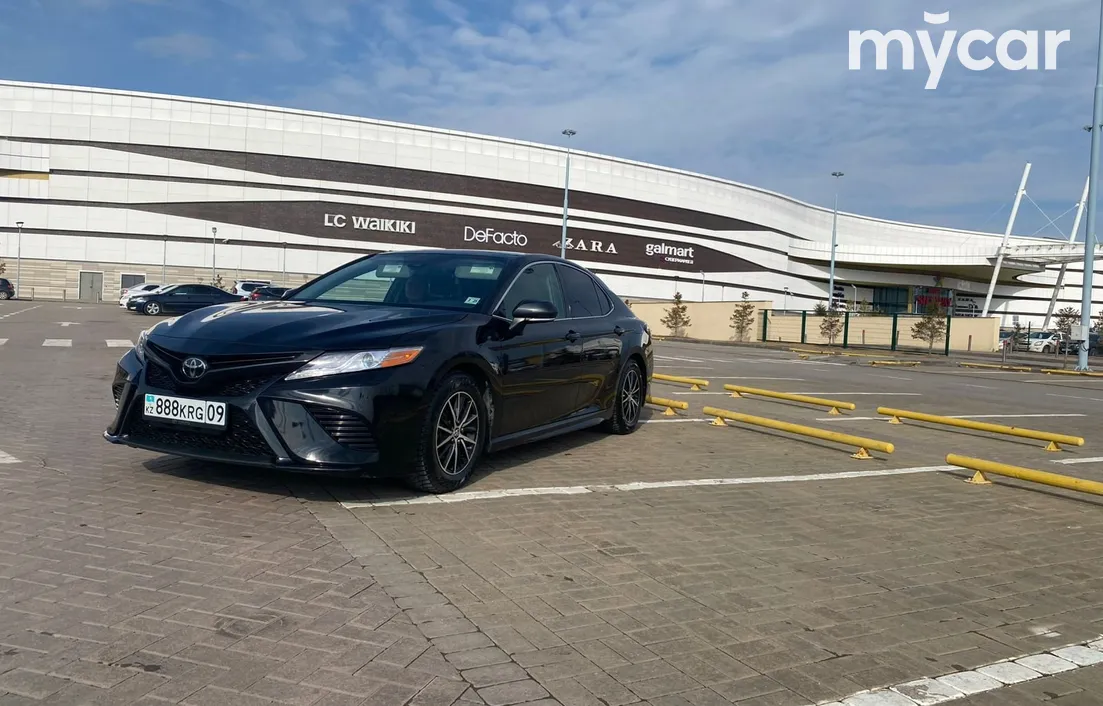 Toyota Camry 2020