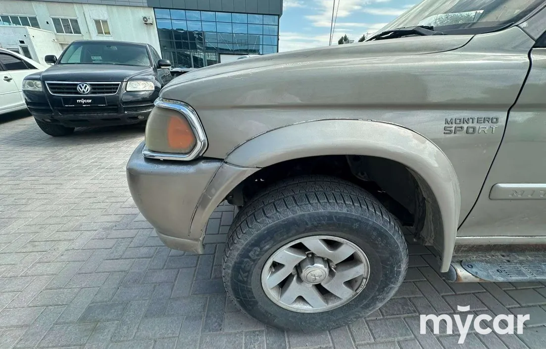 Mitsubishi Montero Sport 2002