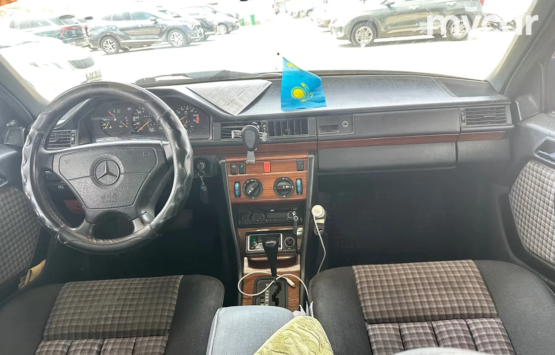 Mercedes-Benz E-Класс 1991