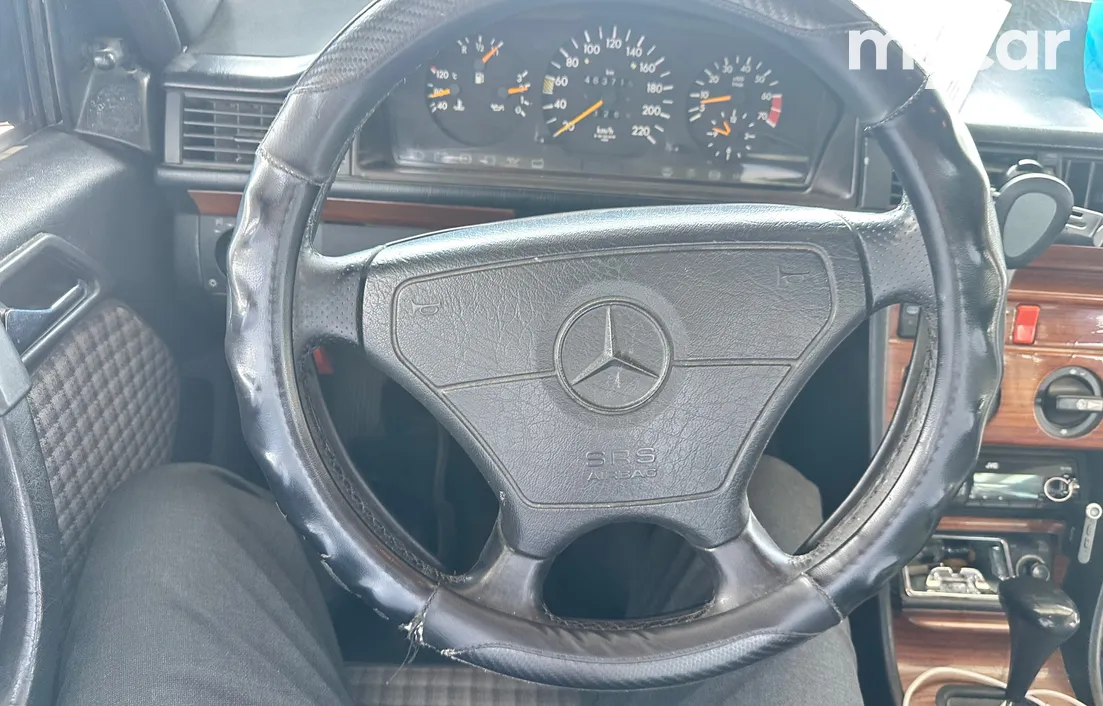 Mercedes-Benz E-Класс 1991