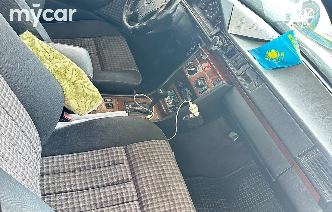 Mercedes-Benz E-Класс 1991