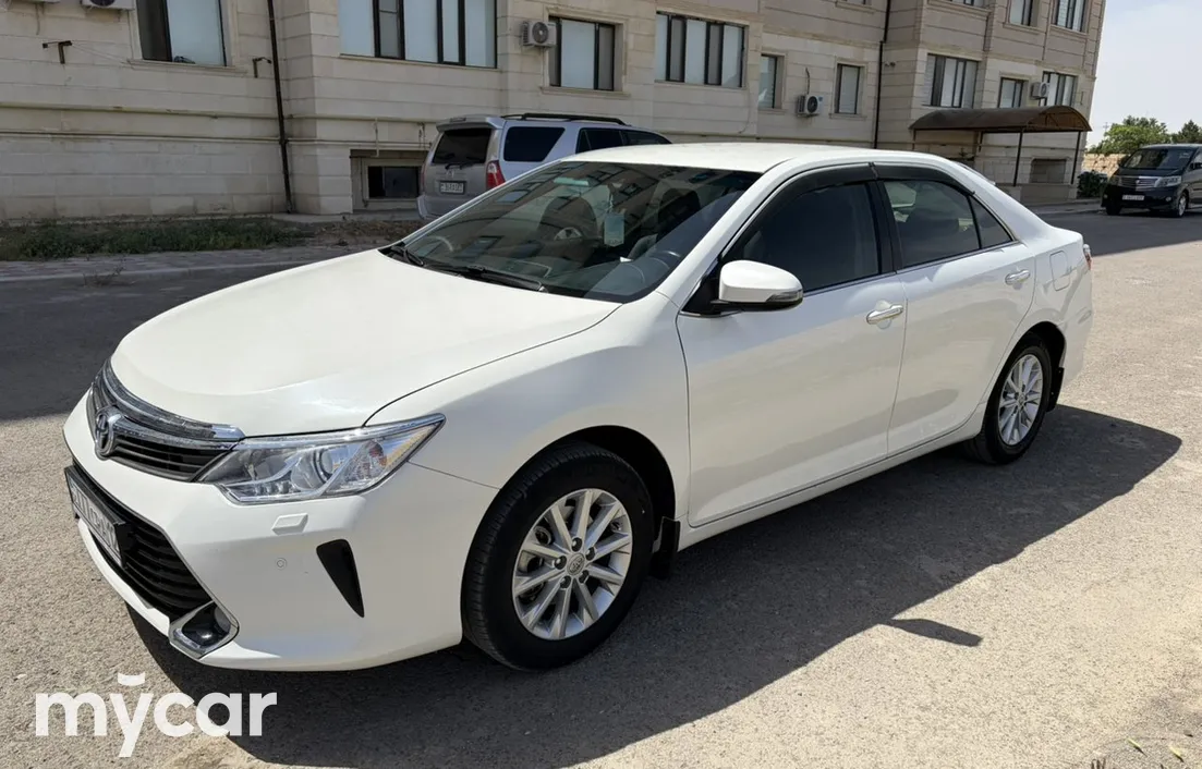 Toyota Camry 2015