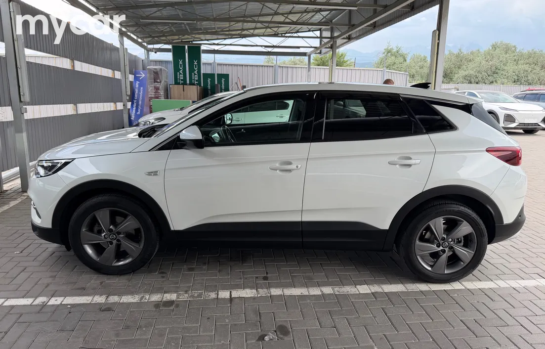 Opel Grandland X 2021