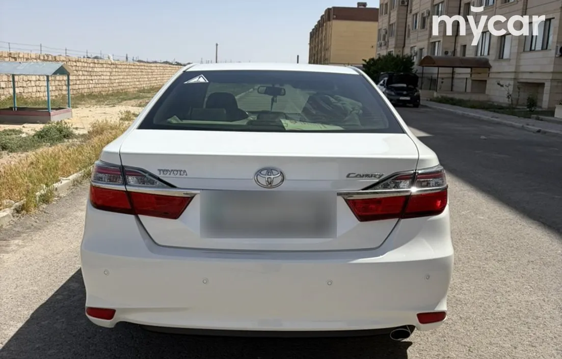 Toyota Camry 2015