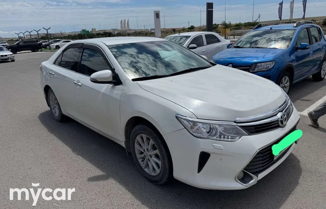 Toyota Camry 2015