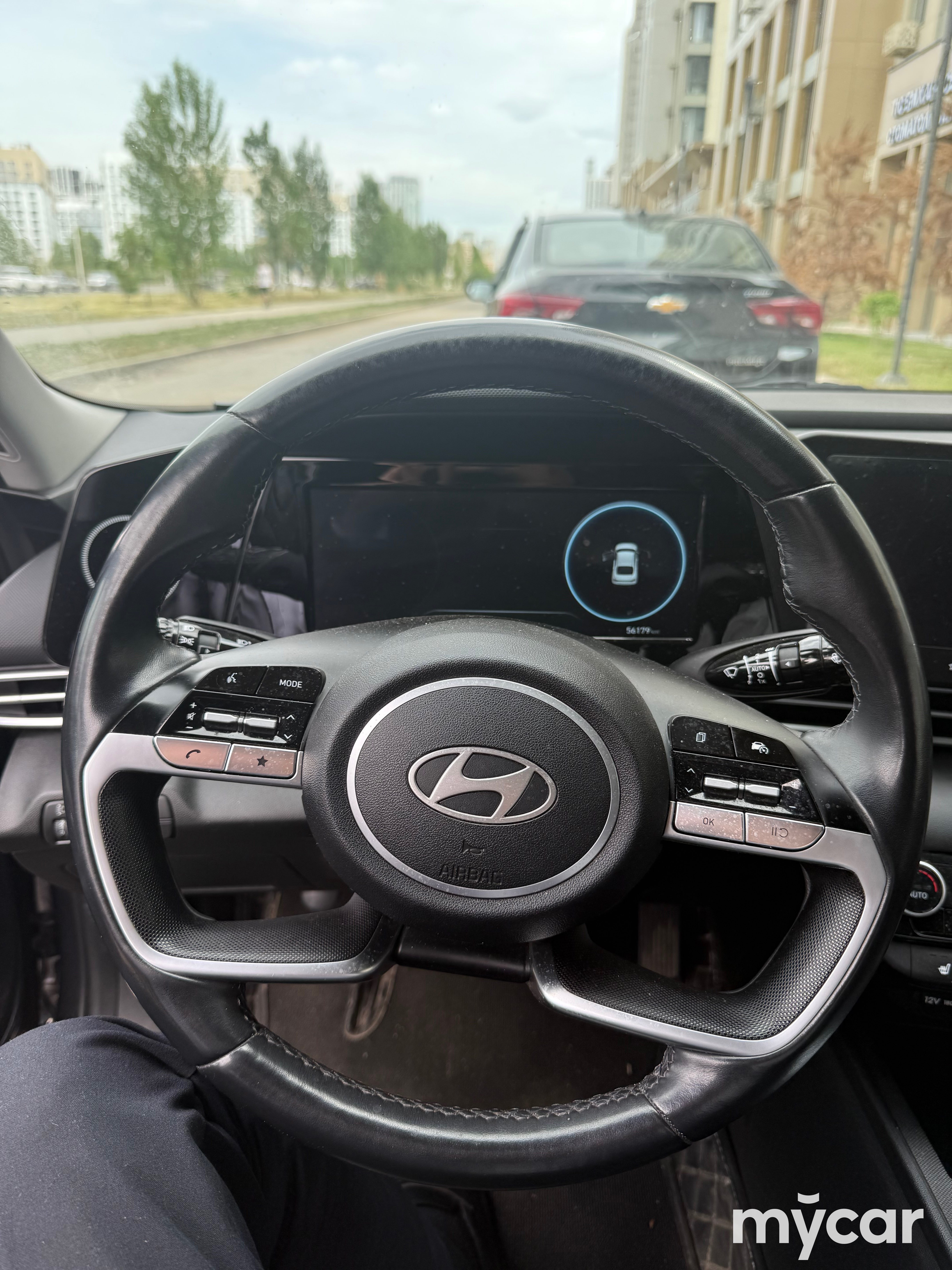 Hyundai Elantra 2024