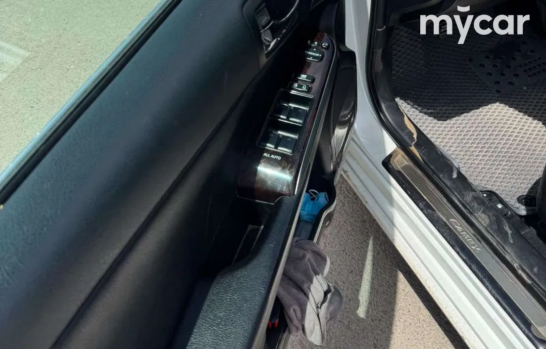 Toyota Camry 2015