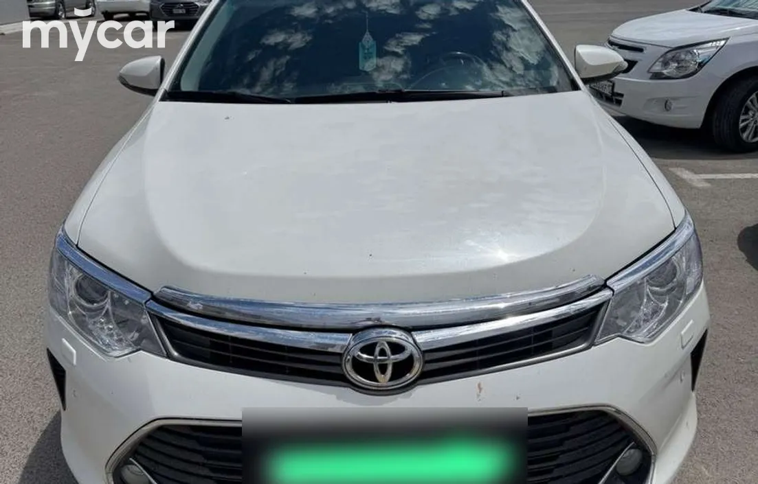 Toyota Camry 2015