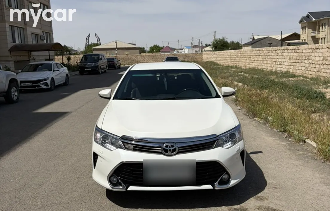 Toyota Camry 2015