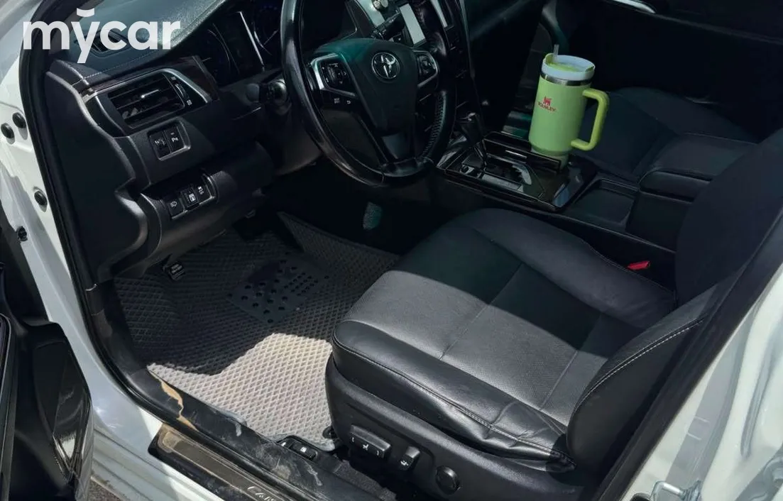 Toyota Camry 2015